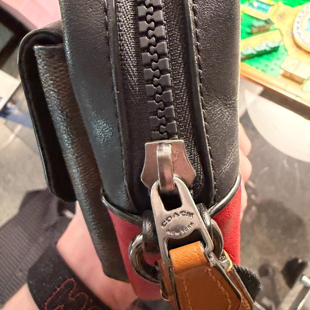 Coach Ranger Crossbody Bag - Picture 3 of 4